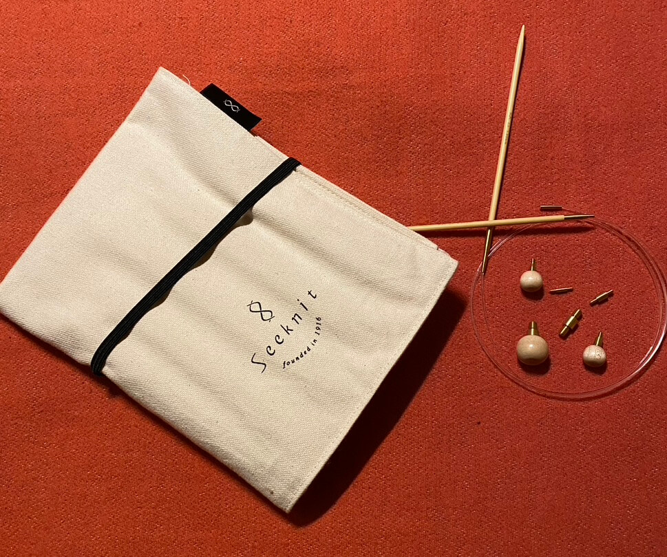 Das Etui zu den rundstricknadeln von Seeknit Das Etui zu den rundstricknadeln von Seeknit